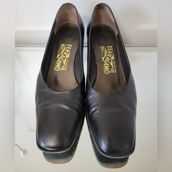 Salvatore Ferragamo Vintage Classic Square Toe Black Leather Block Heel US 7.5 - Picture 4 of 11